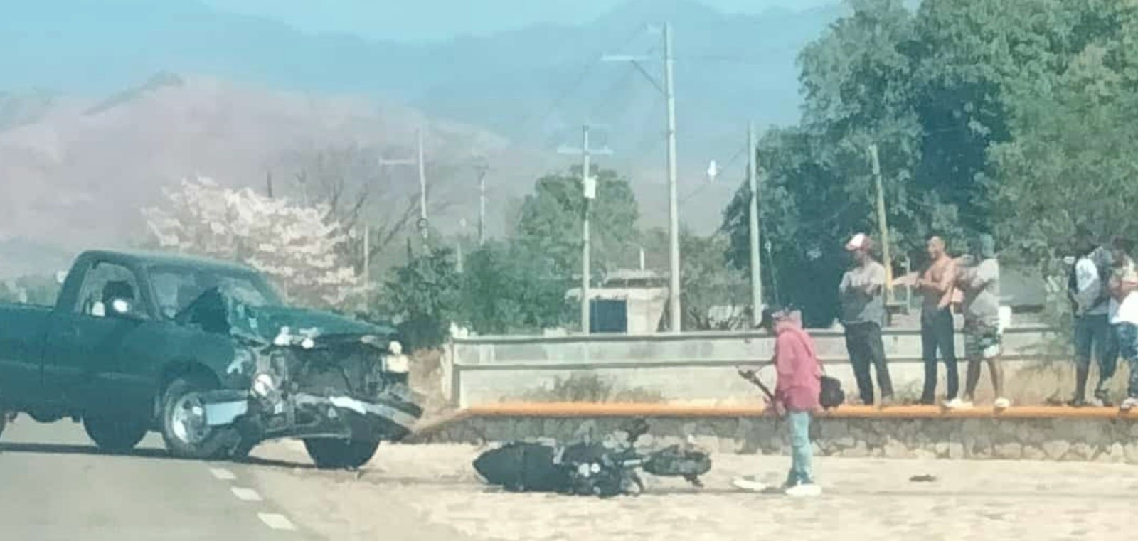 Grave motociclista adolescente 1