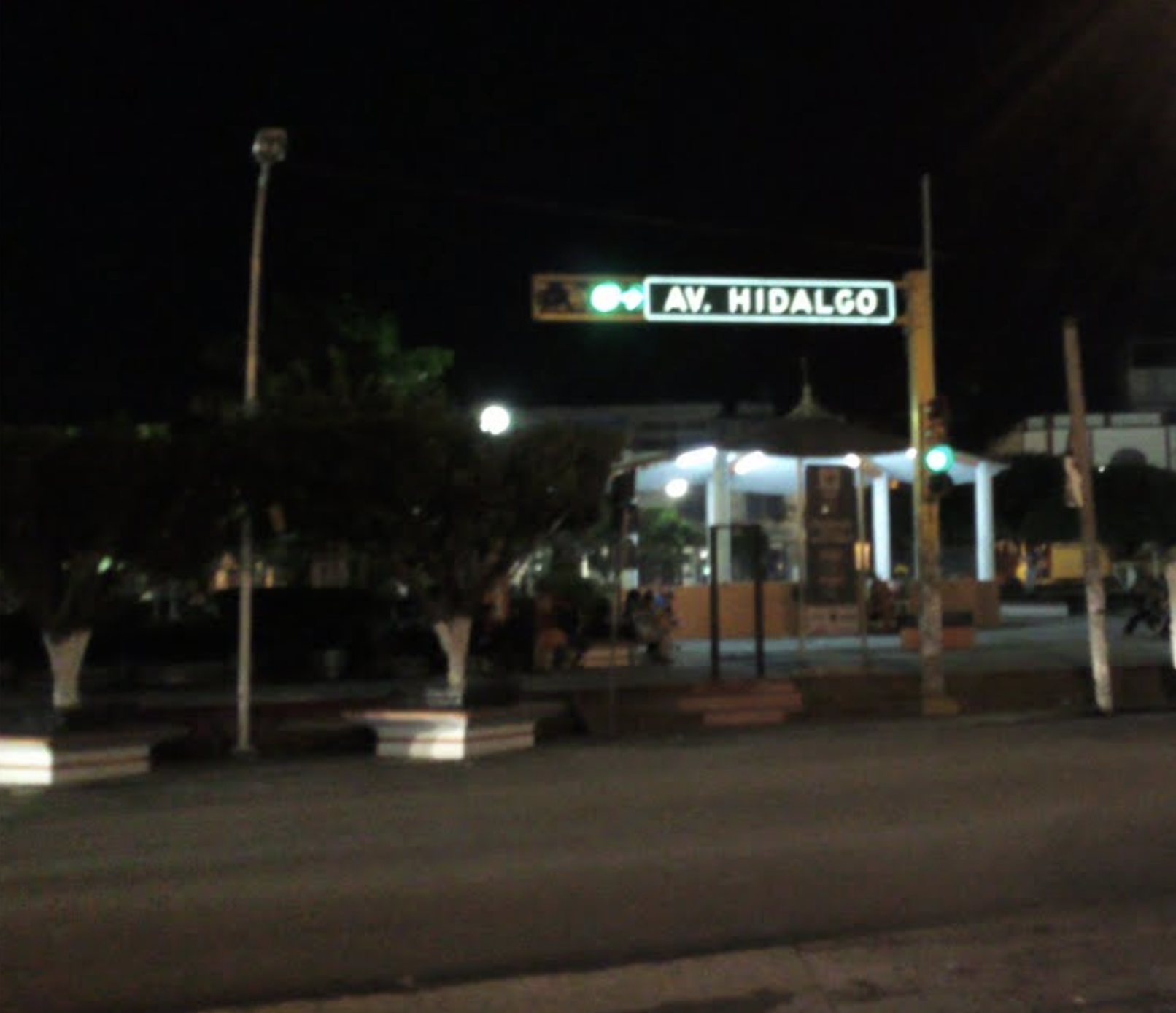 Casas y negocios de Tonaltecos sin luz ni agua8