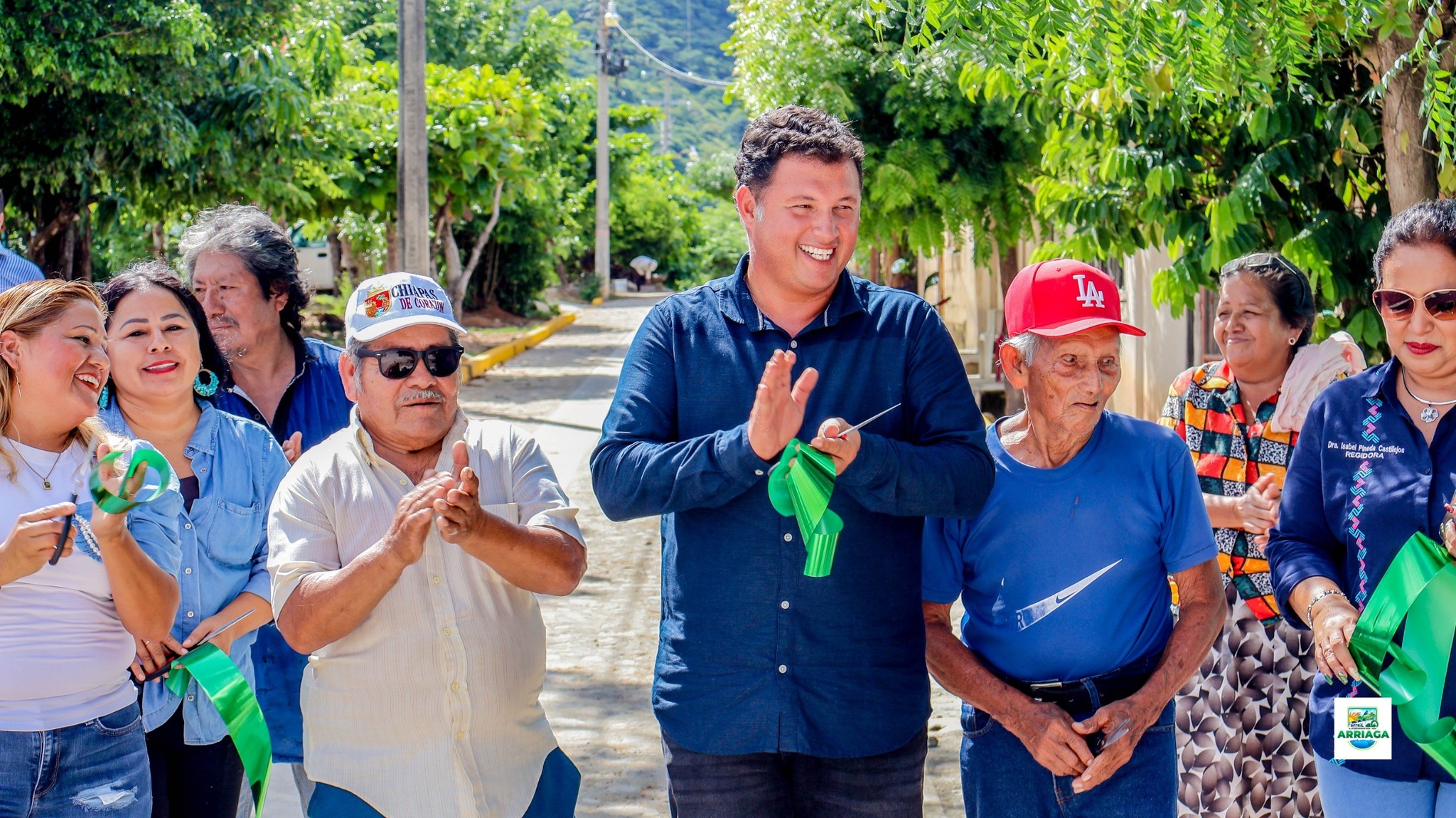 Alejandro Patrinos inaugura calle completamente nueva en El Barbasco1