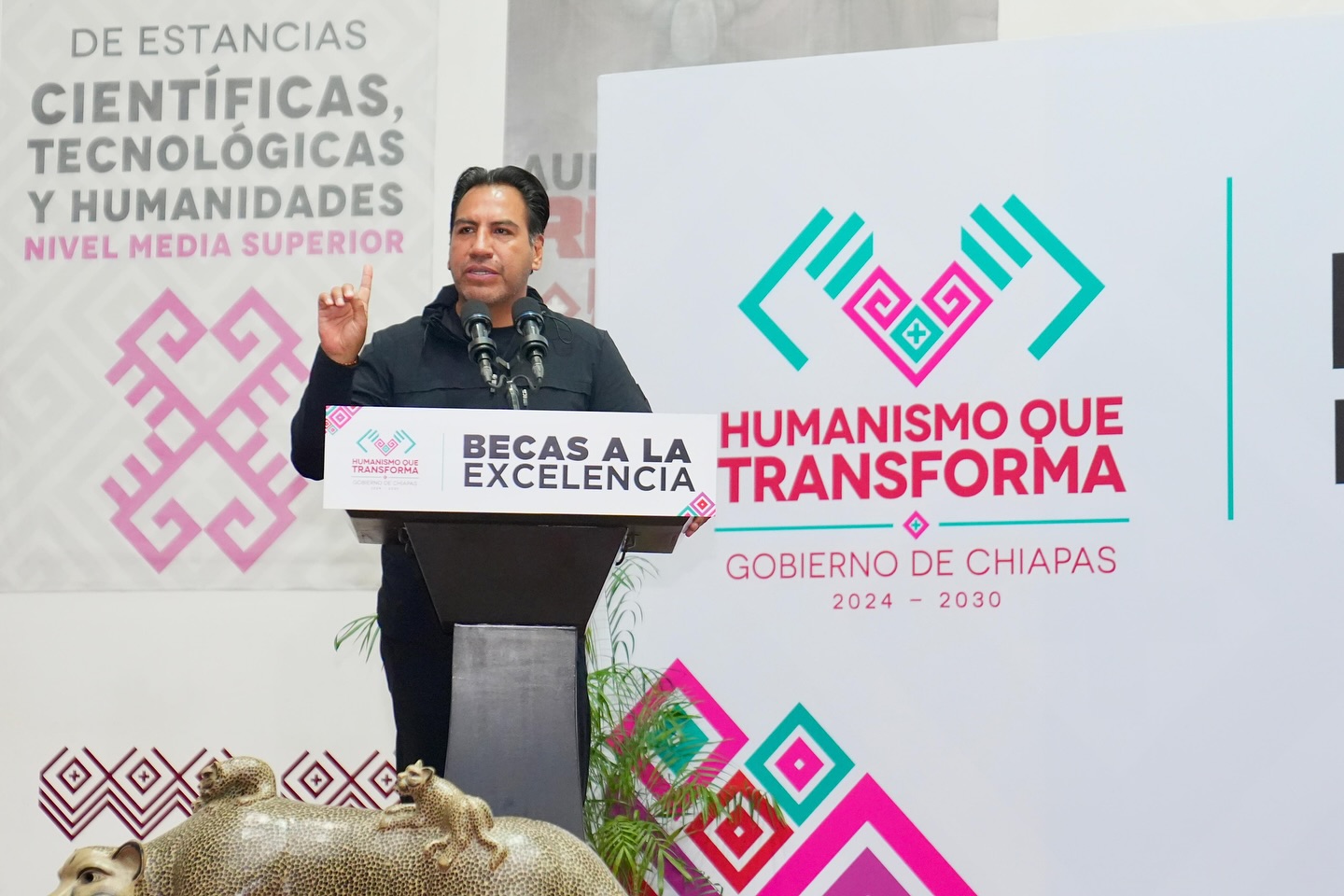 ERA-ENTREGA BECAS PARA INCENTIVAR-1