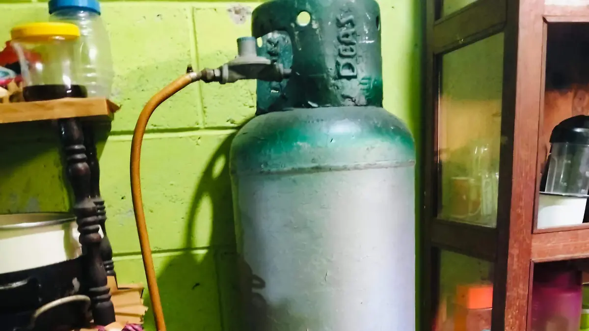 Venden gas a medias en Arriaga2