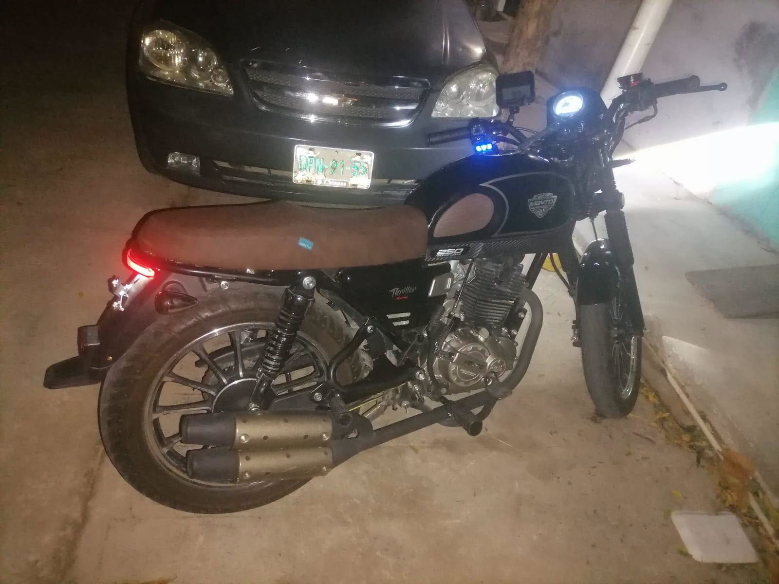 Le robaron su moto a las afueras de conocido bar en Arriaga1