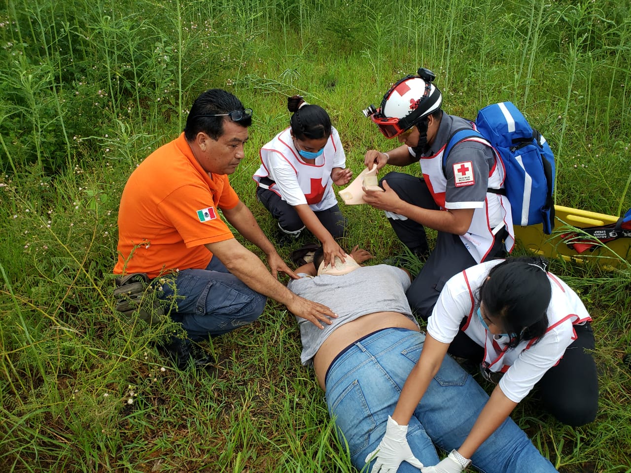 hijo de celaya se sale de la carretera-6