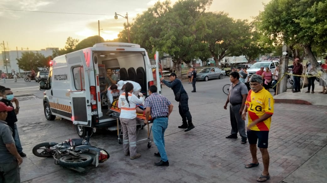 Dos motociclistas lesionadas tras sufrir accidente en centro de Arriaga ...