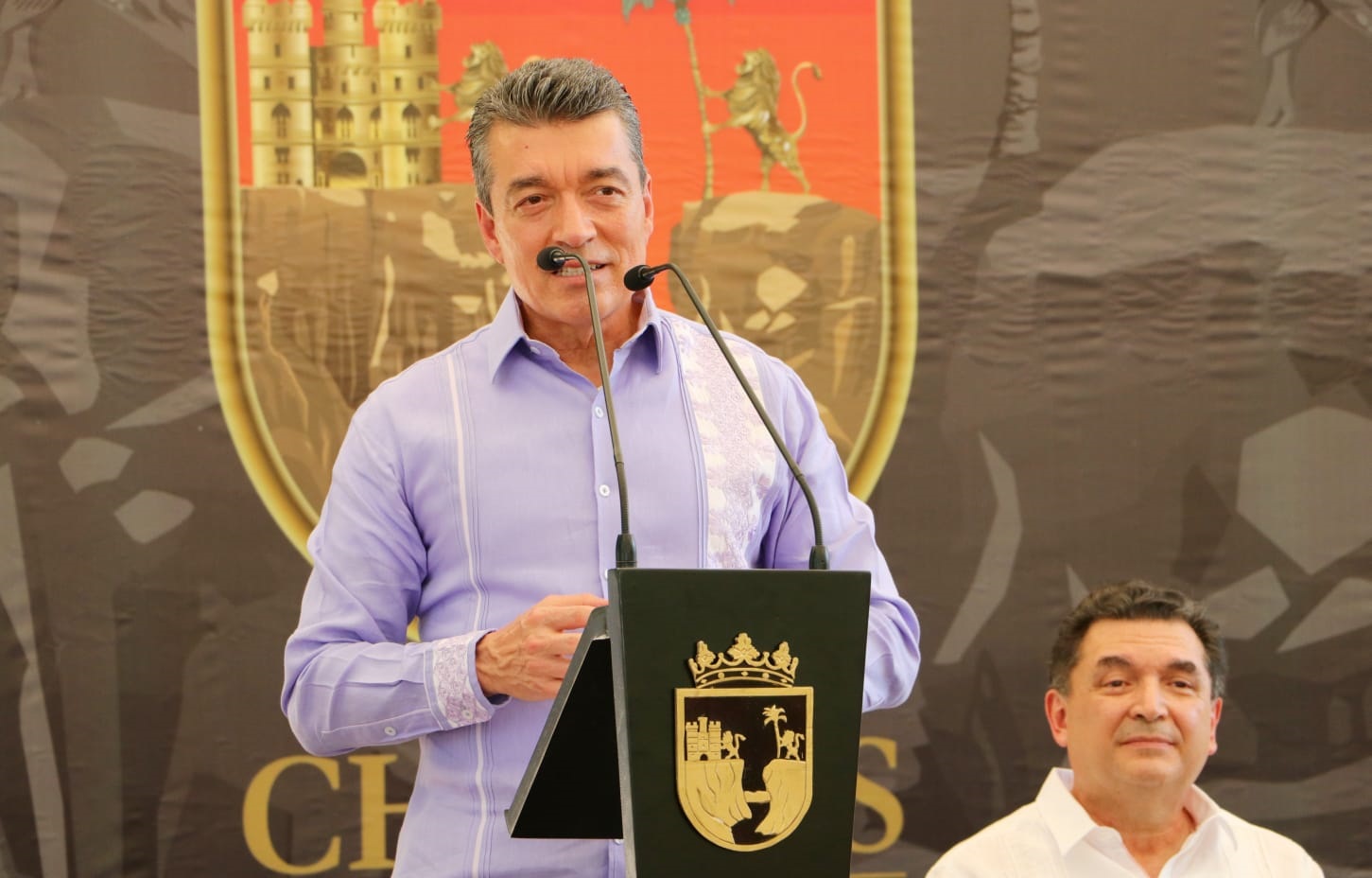 Rutilio Escandón entrega escrituras públicas a 100 familias de la ...