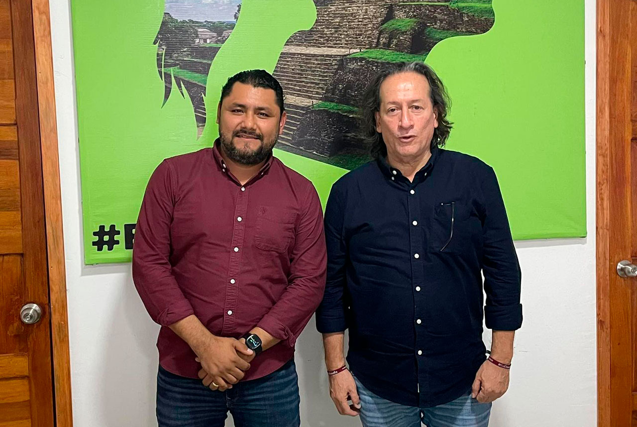 Se-re+¦nen-Lalo-Montes-y-Antonio-Santos-por-unidad-en-Pijijiapan1