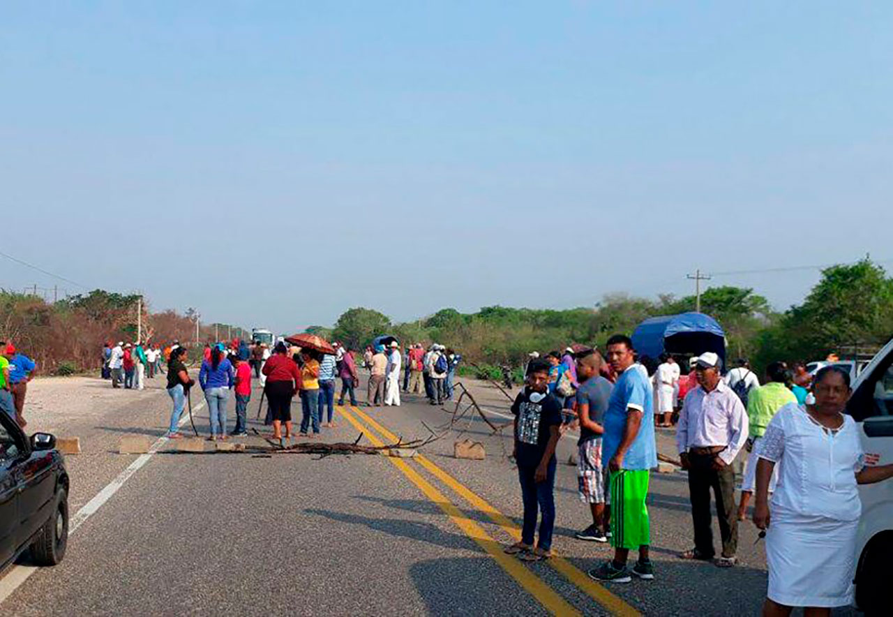 bloqueo-carretero-Arriaga-Oaxaca-2