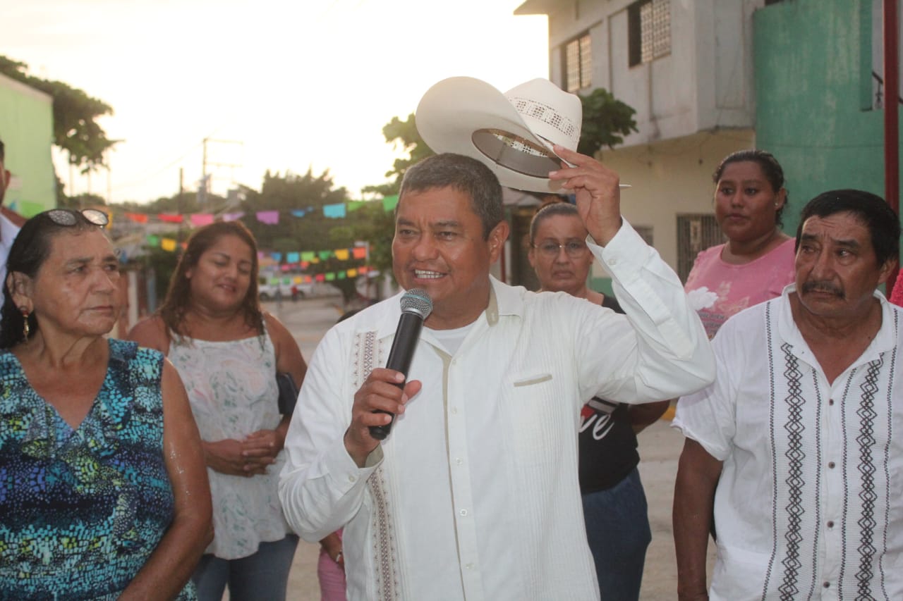 M+ís obras de vialidad en Barrio Las Flores 2 y 06 de Diciembre1