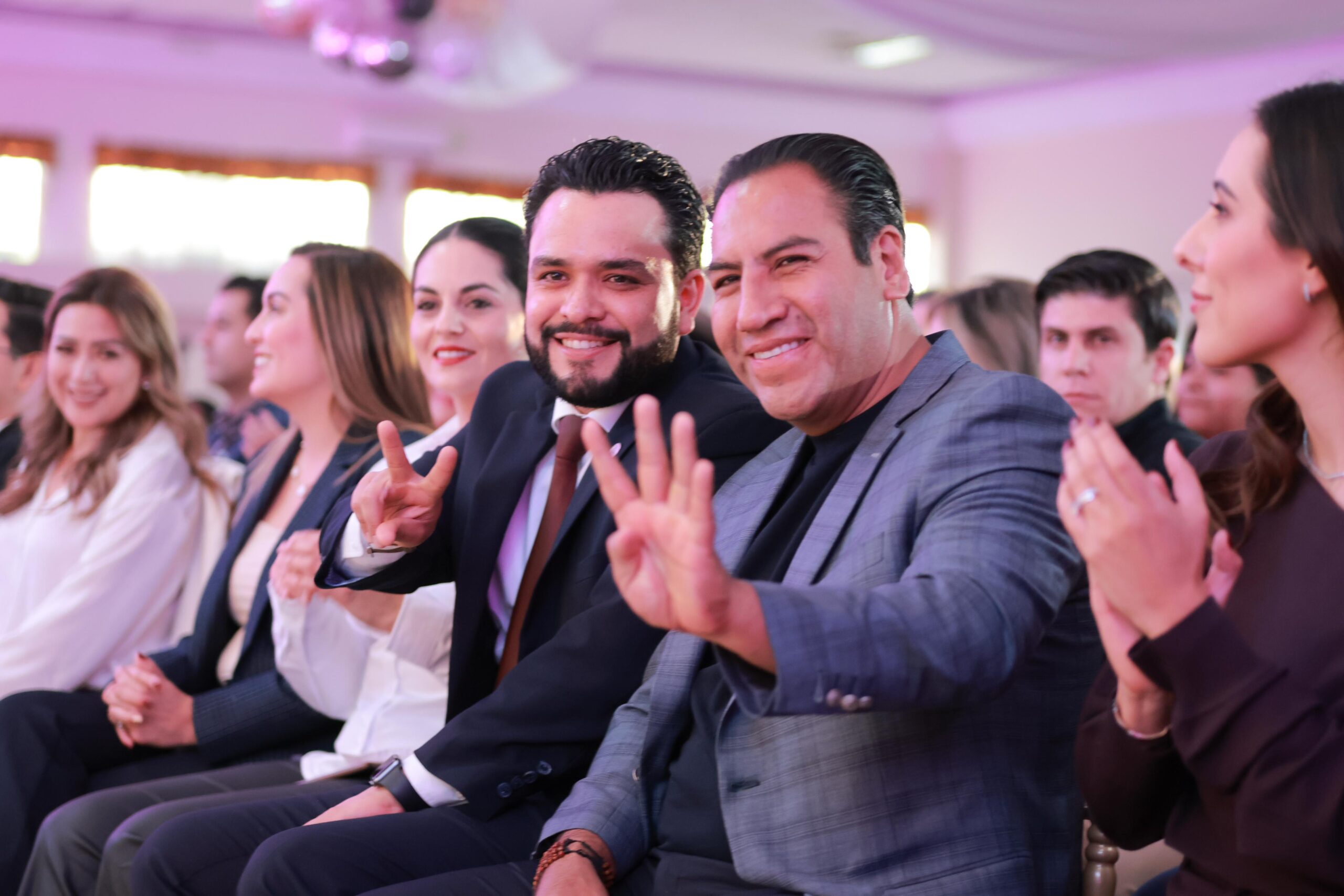 ERA ACOMPA+æA A INFORME DE HURTADO-1