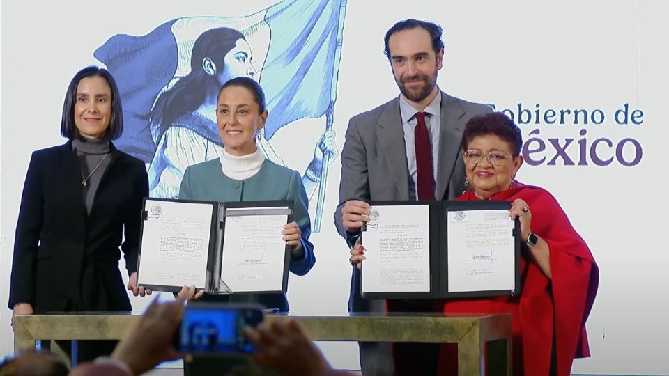 PEMEX y CFE vuelven a ser puublicas1