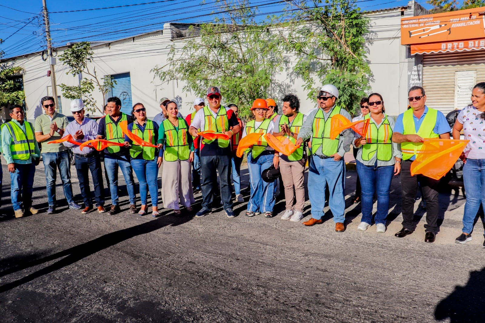 Banderazo de obra en Bulevar Francisco Sarabia de Arriaga2