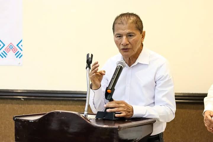 Atestigua Gilberto de los Santos entrega de nombramientos en Preparatorias1