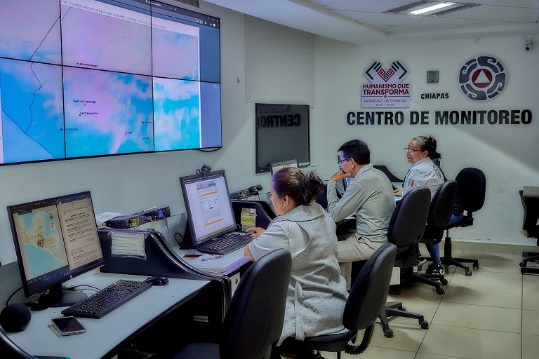 SIN RIESGO CENIZAS DEL VOLCAN DE GUATEMALA PARA CHIAPAS-1 - copia
