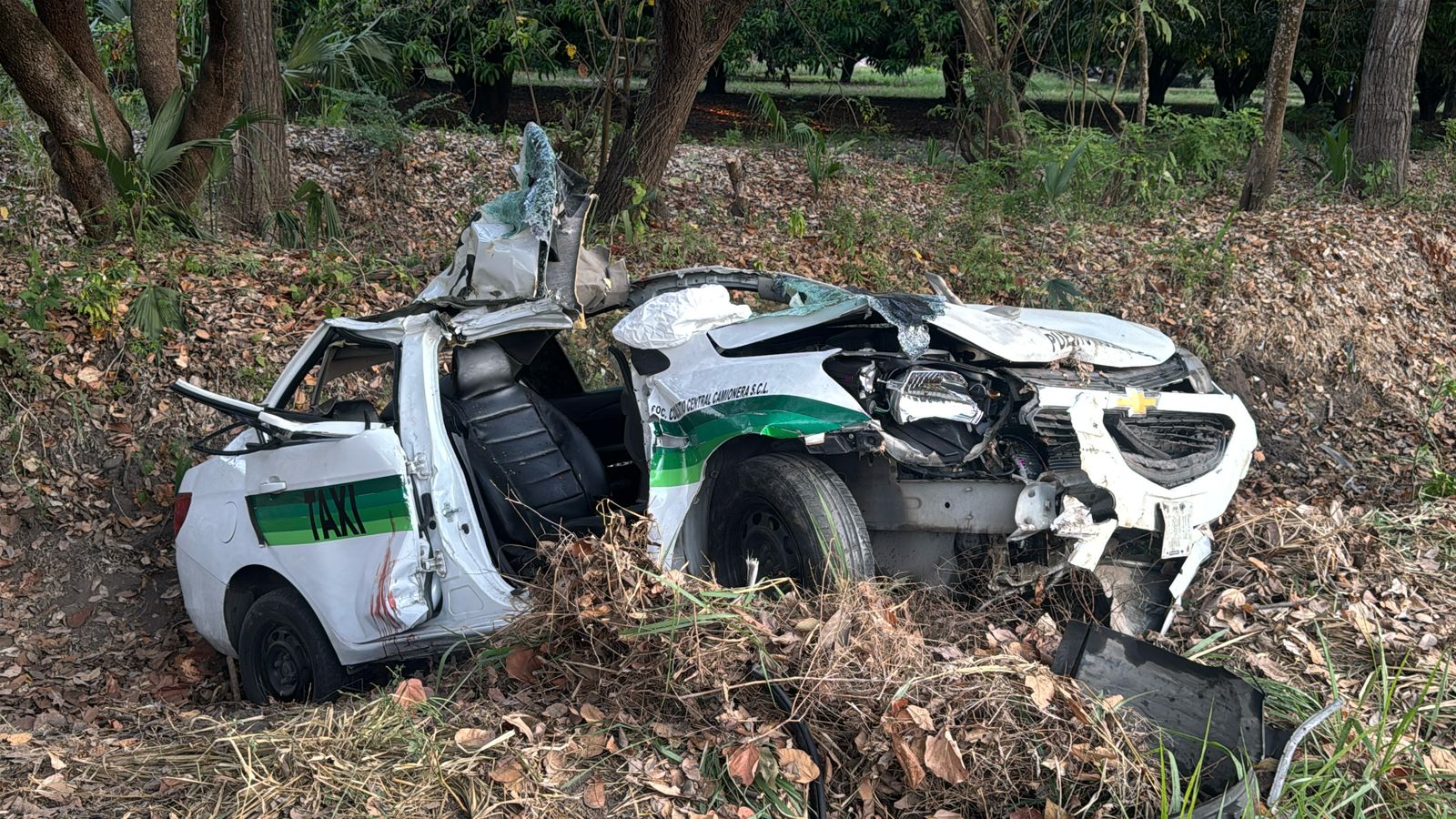 Mujer muere en choque 9