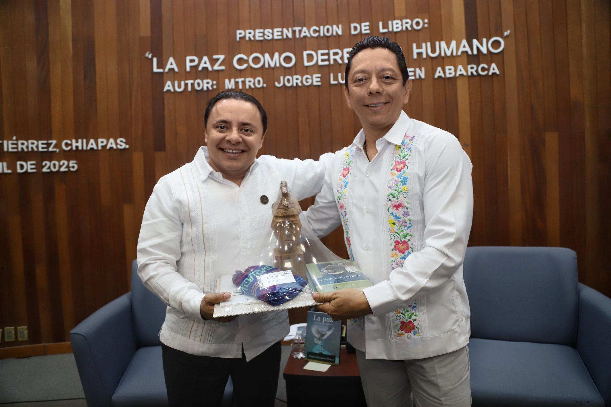 Se presenta el libro "La Paz como Derecho Humano" en el Poder Judicial