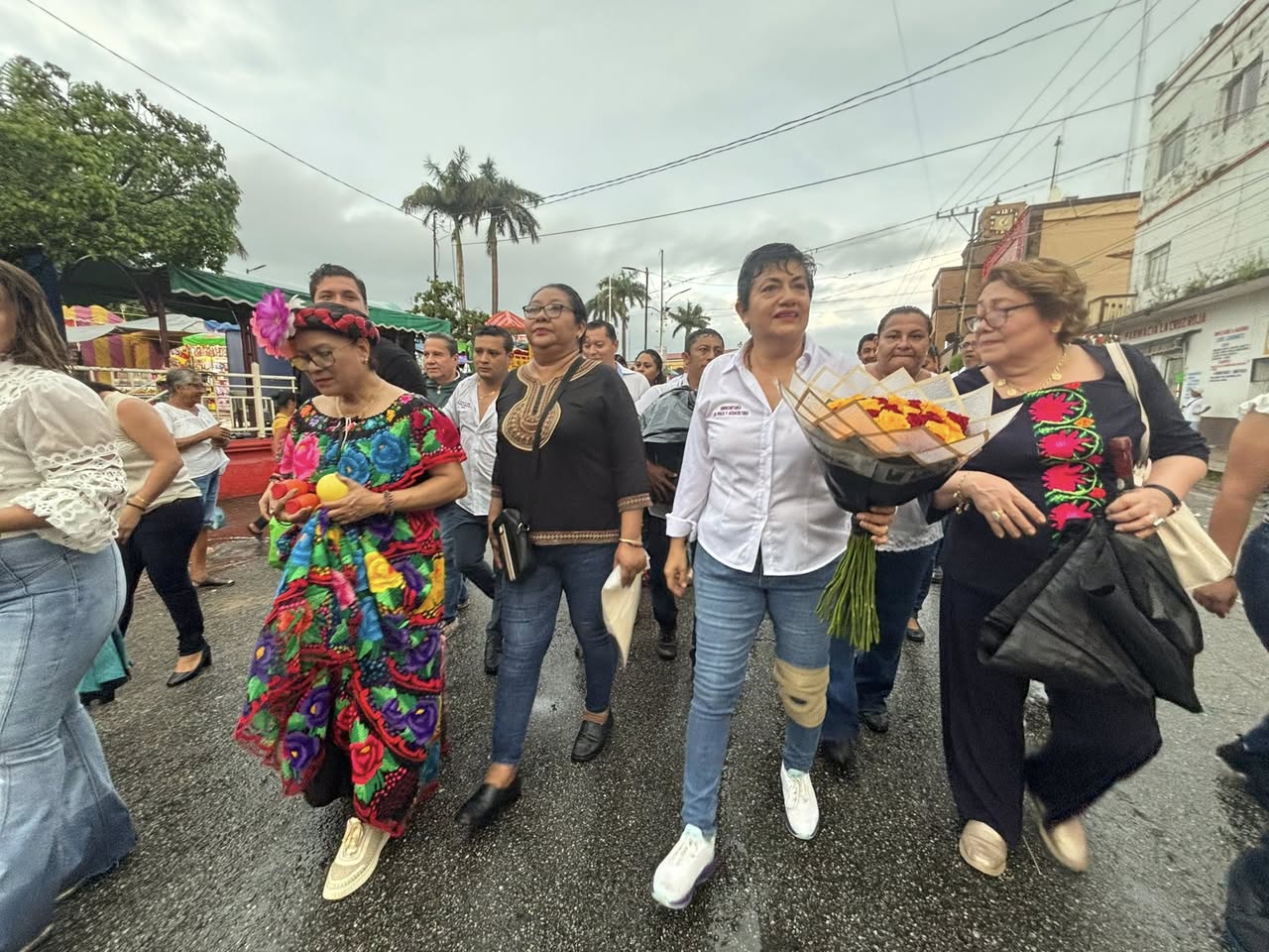 Judith Torres Vera encabeza ofrenda a Tata Chico y reafirma compromiso con las tradiciones tonaltecas1