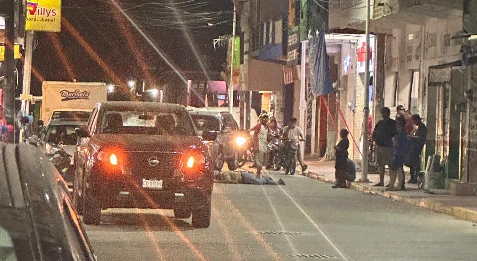 Choque de motocicletas deja un abuelito lesionado en Mapastepec2