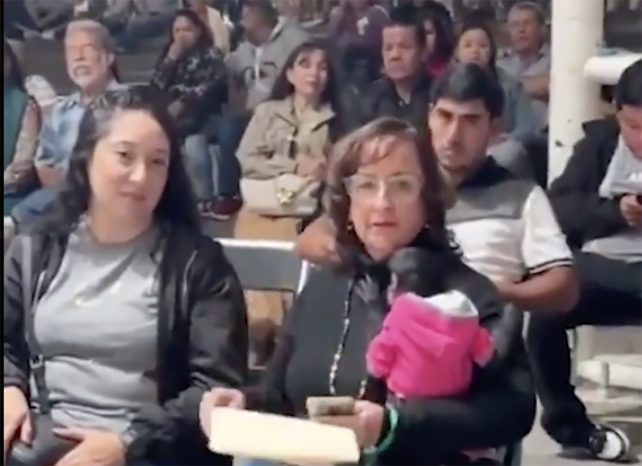 Denuncian a regidora 1.1