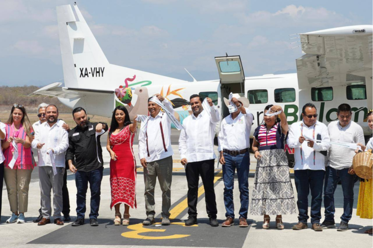 Inauguran vuelo directo Tuxtla Gutiérrez-Bahías de Huatulco para ...