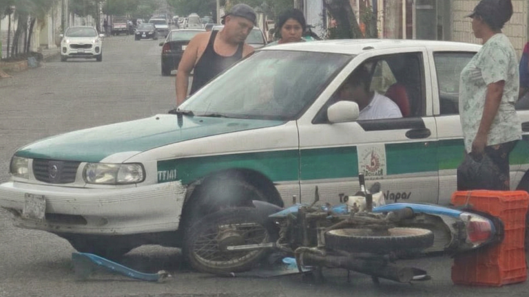 Choque entre taxi y motocicleta en Tonalá deja daños materiales y un ...