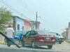 Dos automóviles colisionan sobre la Novena Norte en Arriaga