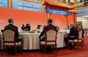 Trump sale de China sin grandes acuerdos y enfrenta dura realidad geopolítica con Xi Jinping