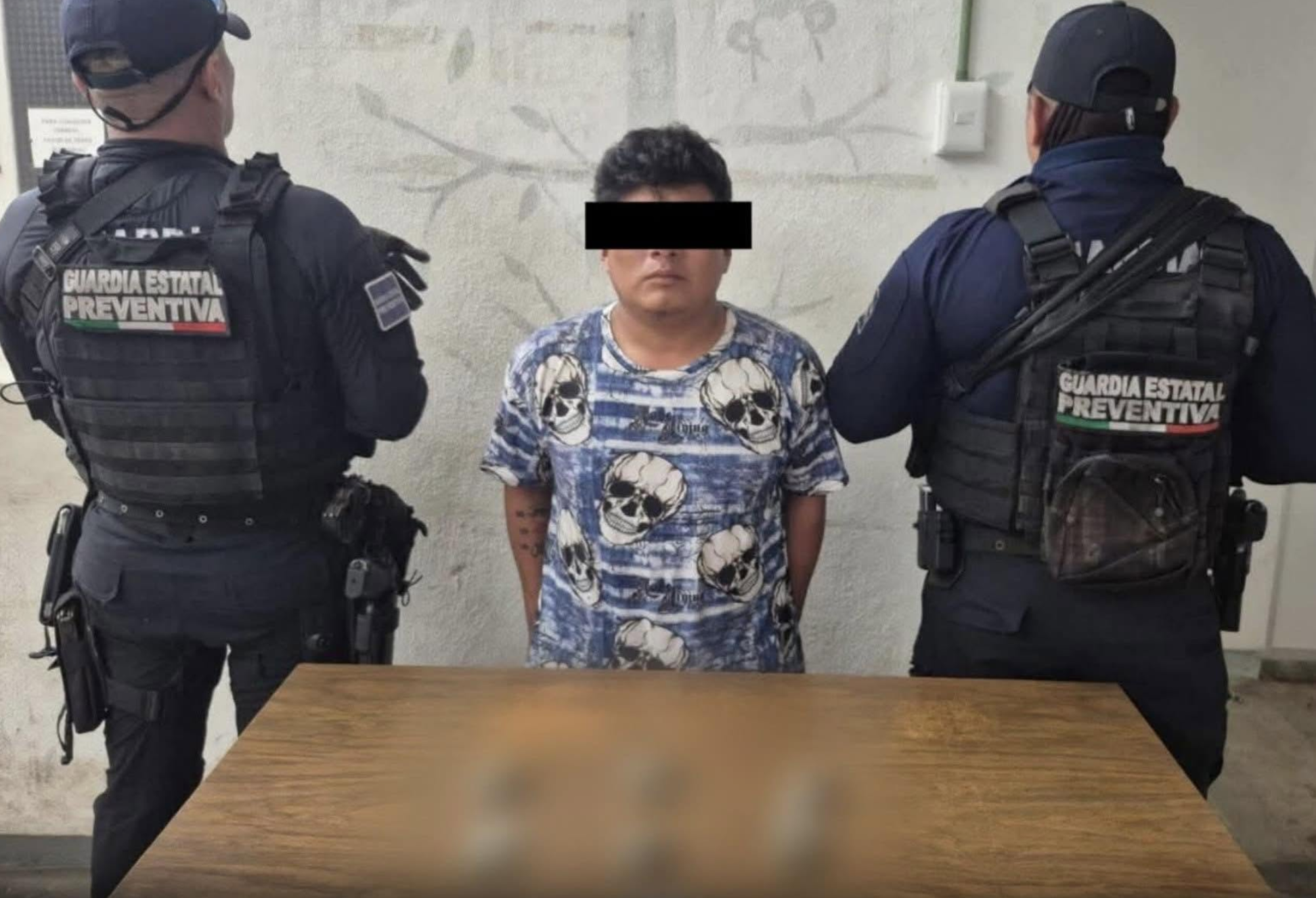 Detienen a sujeto por posesio¦ün de marihuana en Arriaga1