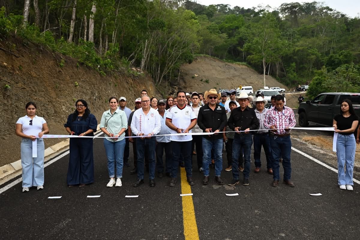 Eduardo Ram+¡rez lleva obras prioritarias y programas sociales a Copainal+í y San Fernando