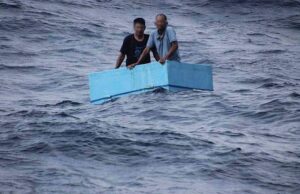 Localizan con vida a pescadores de Paredón tras varios días desaparecidos en altamar