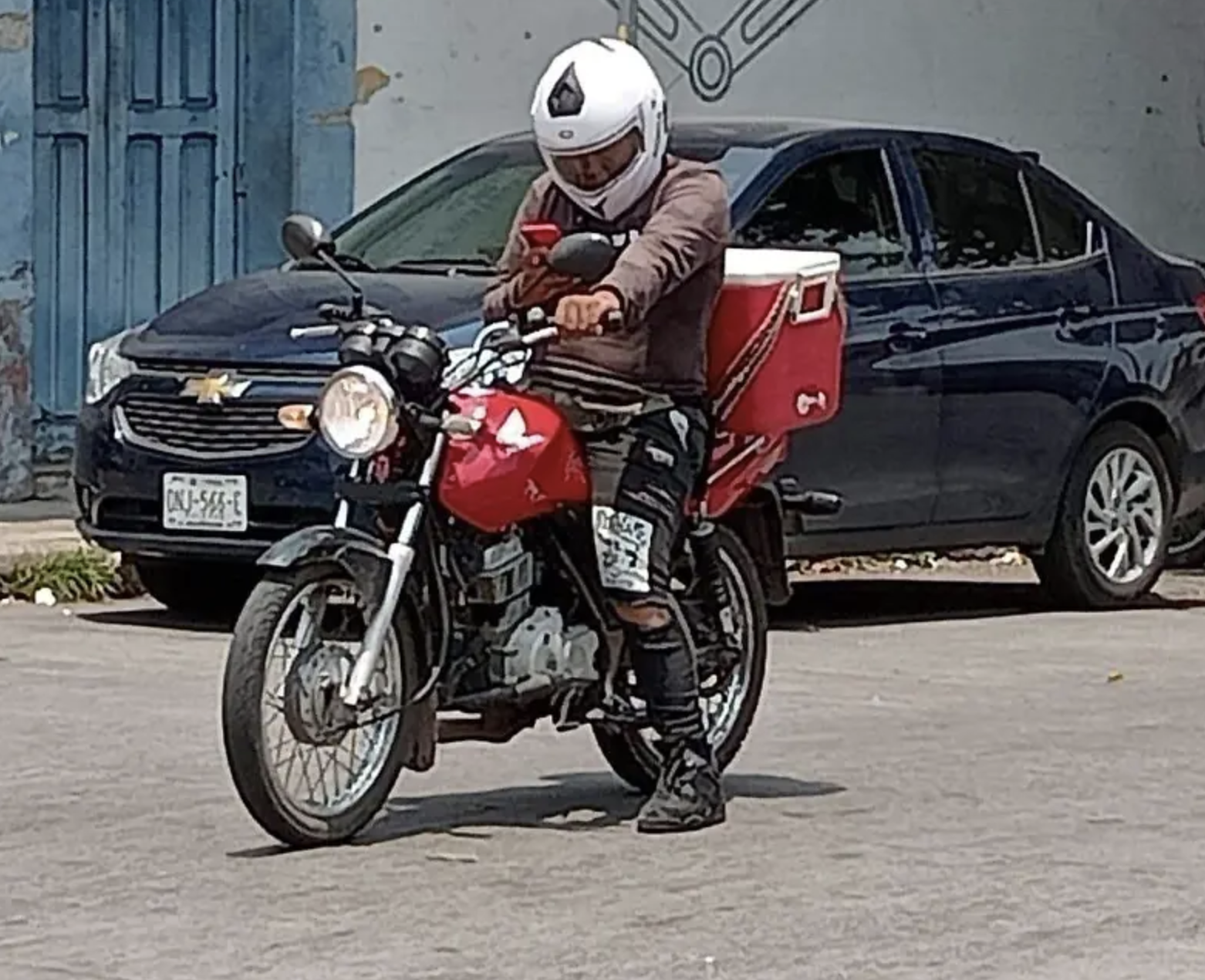 Alertan por engan¦âos contra moto mandaditos1
