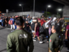 Caravana “Sueños sin fronteras” llega a Arriaga, Chiapas, y pide documentos para continuar en autobús