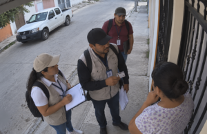 Alertan por personas desconocidas que solicitan datos personales y credenciales de elector en Arriaga