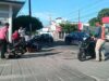 Choque entre motociclistas deja dos lesionados leves en calles de Arriaga